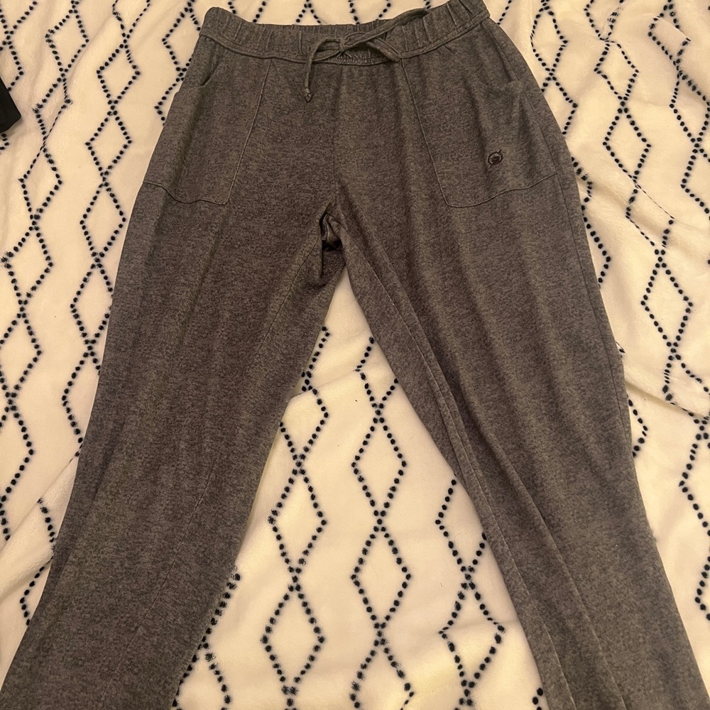 grey comfy sweatpants from marshall’s